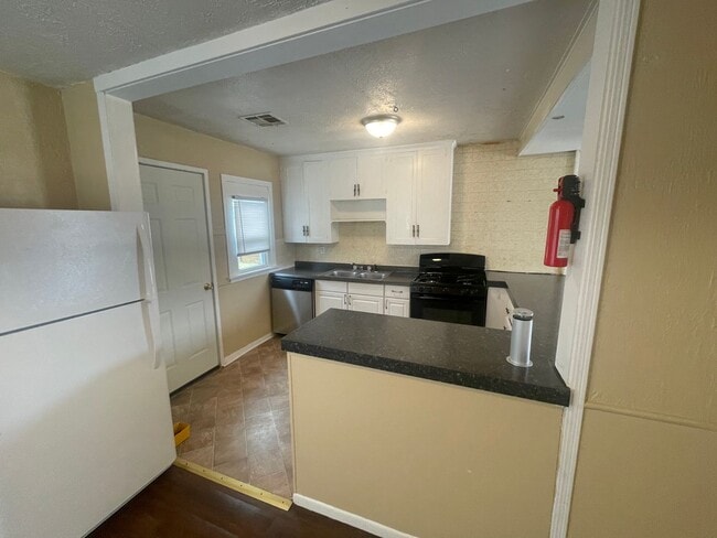 525 Iowa St in Norman, OK - Building Photo - Building Photo