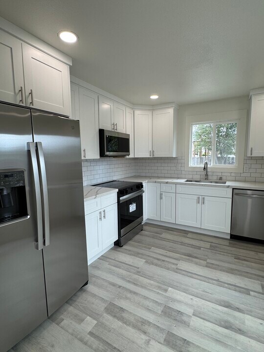 21942 Arbor Ave in Hayward, CA - Building Photo