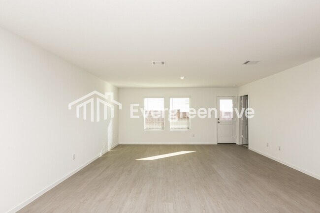 12447 Lost Rock Dr in Rhome, TX - Building Photo - Building Photo