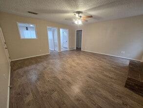 5911 13th St in Lubbock, TX - Building Photo - Building Photo