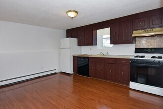 153 Lantern Rd in Revere, MA - Building Photo - Building Photo