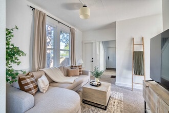 3029 S Water Ave in Portland, OR - Building Photo - Building Photo