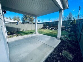 61584 SE Depot Loop in Bend, OR - Building Photo - Building Photo