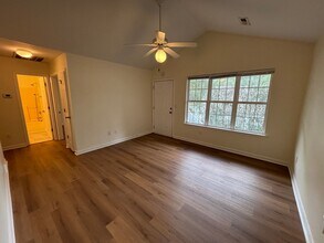 4320 McClelland Dr in Wilmington, NC - Building Photo - Building Photo