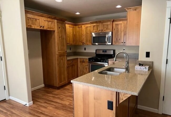 20256 Badger Rd in Bend, OR - Building Photo - Building Photo