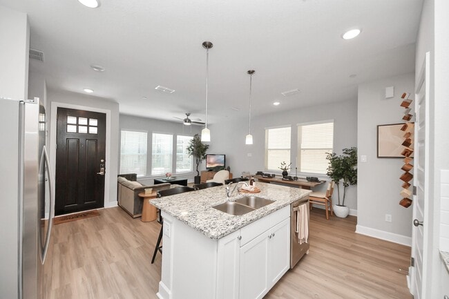 5300 Berkeley Knl Cir