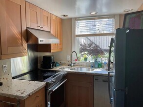 2252 Jones St, Unit A in San Francisco, CA - Building Photo - Building Photo