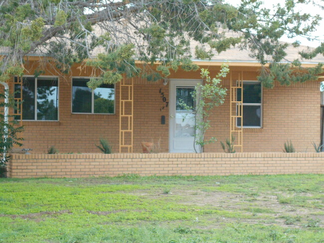 1507 W Washington Ave in Artesia, NM - Building Photo - Building Photo