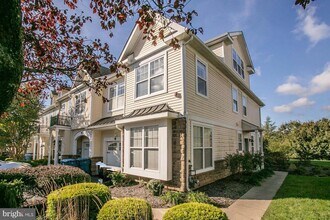 46 Old Cedarbrook Rd in Wyncote, PA - Building Photo - Building Photo
