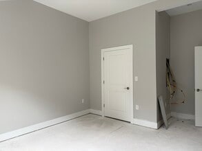 251 Sladen St in Dracut, MA - Building Photo - Building Photo