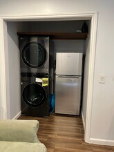 10725 Westminster Ave, Unit B MAIN in Los Angeles, CA - Building Photo - Building Photo