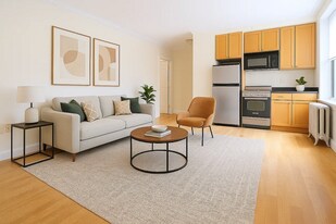 112 W 13th St, Unit 2C in New York, NY - Building Photo