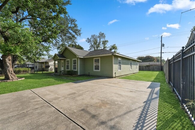 11618 Biscayne Way in Houston, TX - Building Photo - Building Photo