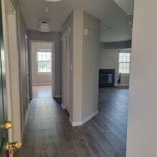 84 Woodlake Dr in Evesham, NJ - Foto de edificio - Building Photo