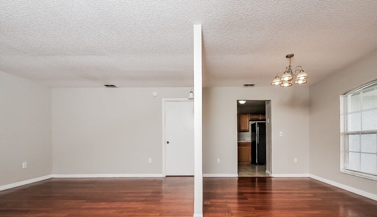 1659 Fruitwood Dr-Unit -1 in Lakeland, FL - Building Photo