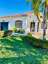 20125 NW 78th Pl in Hialeah, FL - Building Photo - Building Photo