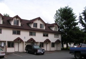 Totem Townhome in Kent, WA - Building Photo