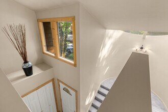 11416 NE 128th St in Kirkland, WA - Building Photo - Building Photo