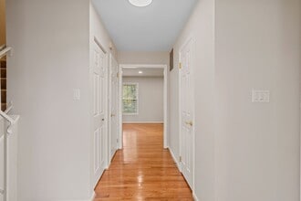 12037 Stoneford Dr in Woodbridge, VA - Building Photo - Building Photo