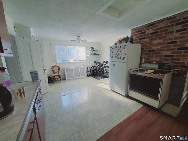 152 River Rd Ext in Greenwich, CT - Building Photo - Building Photo