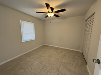 3750-3758 Lora St in Ft. Myers, FL - Foto de edificio - Building Photo