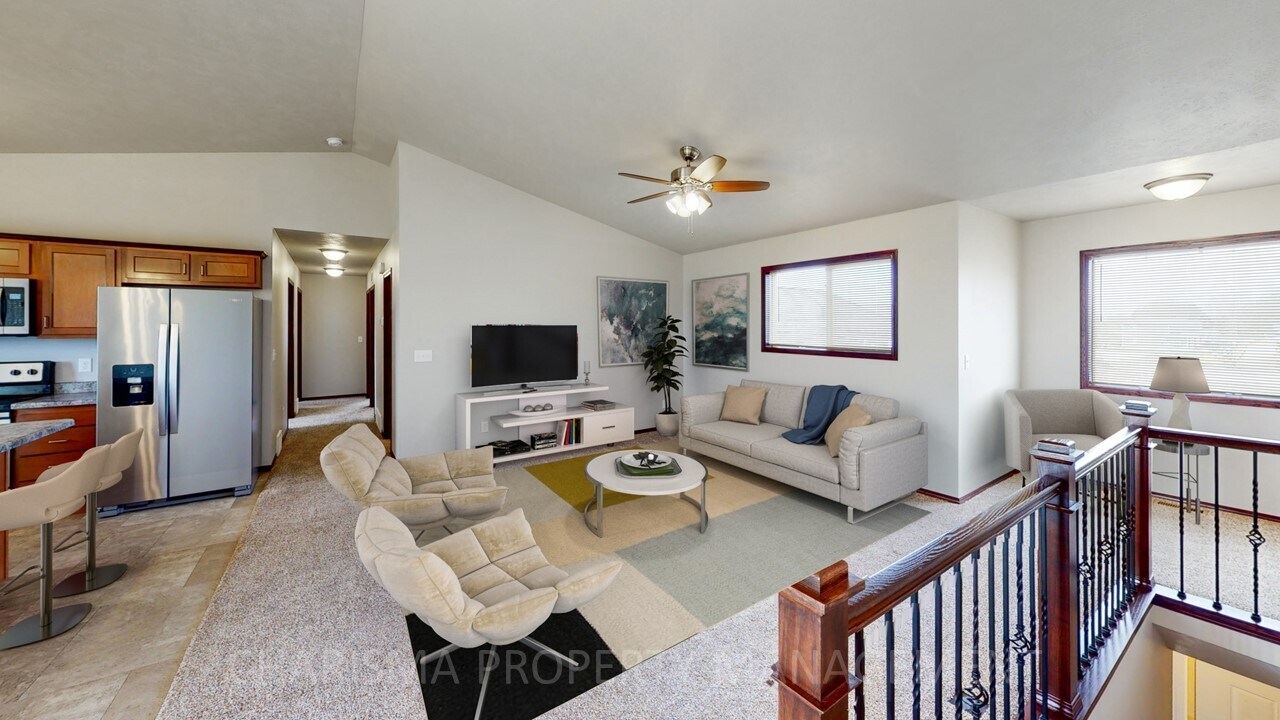 260 Vernon Dr in Harrisburg, SD - Building Photo