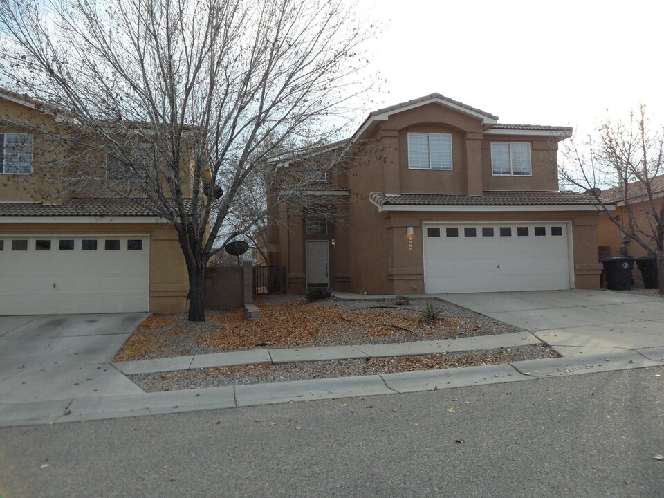 5524 Carefree Ave NW in Albuquerque, NM - Building Photo