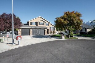 1235 N 3020 W in Provo, UT - Building Photo