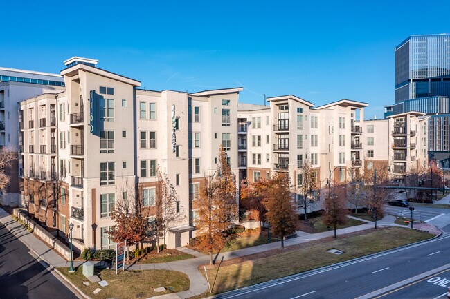 1160 Hammond in Sandy Springs, GA - Foto de edificio - Building Photo