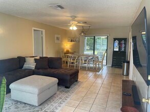 980 Manati Ave in St. Augustine, FL - Building Photo - Building Photo