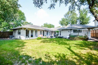 5421 Pagewood Ln in Houston, TX - Building Photo - Building Photo