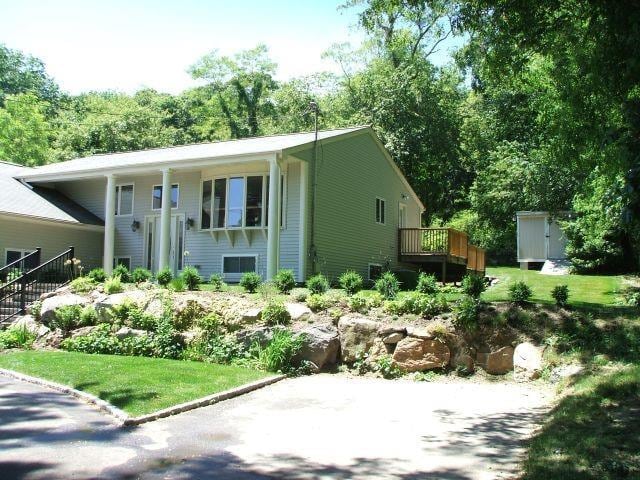 property at 414 Middlebridge Rd