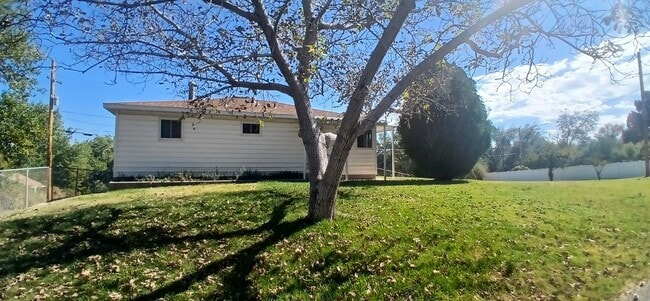 111 Glade Park Rd in Grand Junction, CO - Building Photo - Building Photo