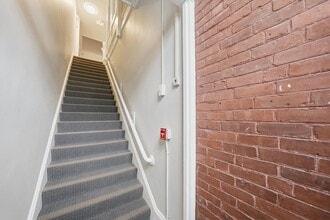 7 Maple St in Northampton, MA - Building Photo - Building Photo