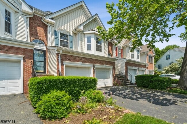property at 315 Winthrop Dr