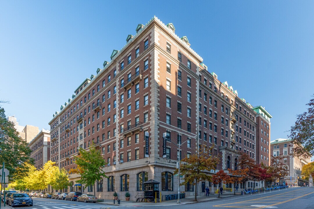 Pulitzer Hall in New York, NY - Building Photo