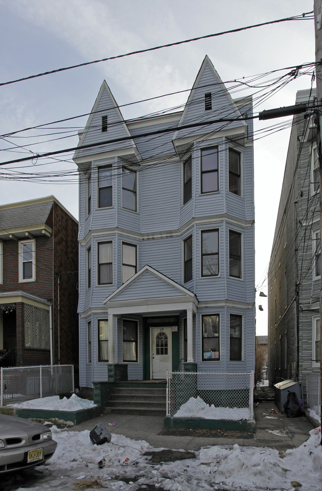 69 Clarke Ave in Jersey City, NJ - Building Photo - Building Photo