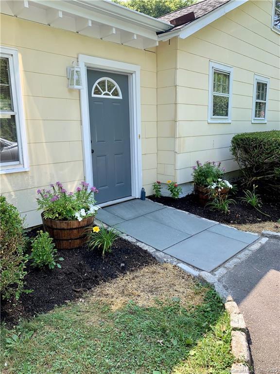 28 Treadwell Ave in Westport, CT - Building Photo - Building Photo