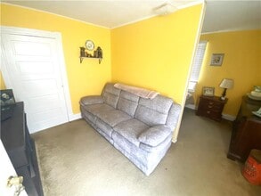 216 Jacquette St in Bridgeport, OH - Building Photo - Building Photo