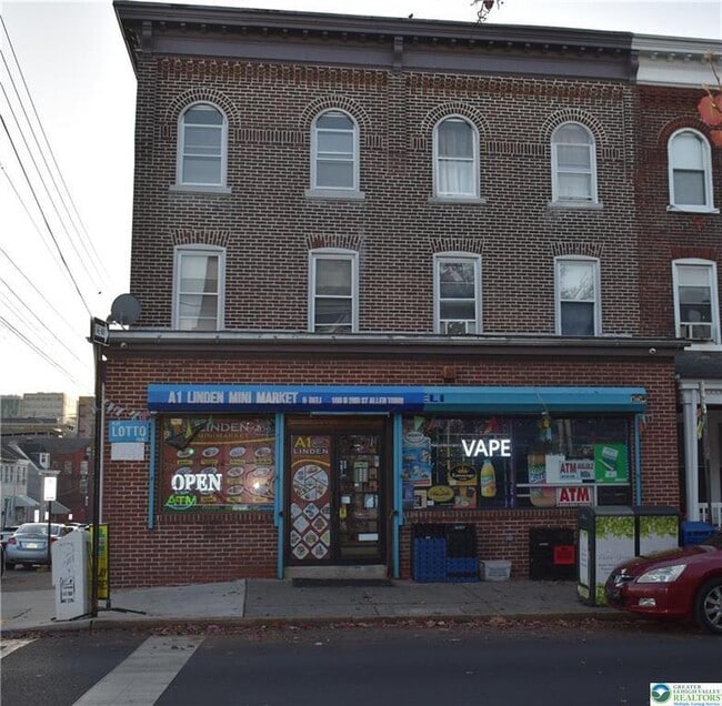 property at 102 N 2nd St