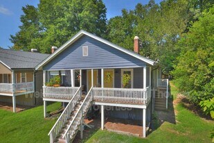 1030 Cornell St in Durham, NC - Building Photo