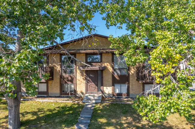 11411 8 St SW