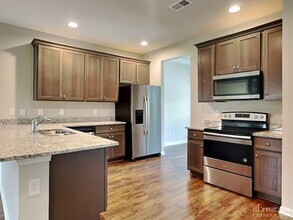 824 Ellyson Dr in Spring Hill, TN - Building Photo - Building Photo