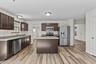 614 Prairiegate Ct in Lake St. Louis, MO - Building Photo - Building Photo