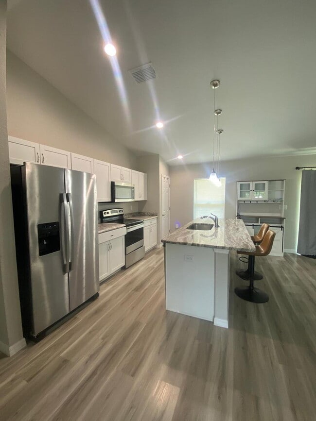 23886 SW Nautilus Blvd in Dunnellon, FL - Building Photo - Building Photo