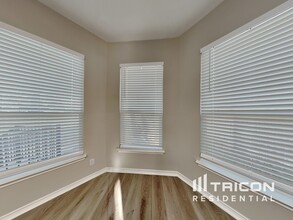 227 Red Hawk Ridge in San Antonio, TX - Building Photo - Building Photo