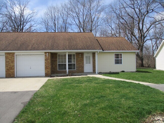 property at 915 W Main St