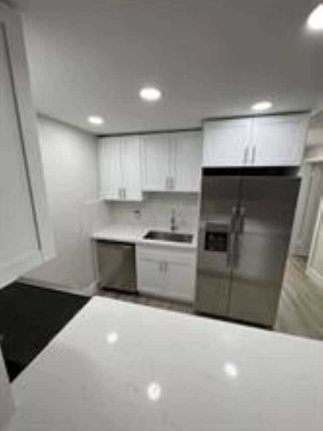 property at 2665 Middle River Dr
