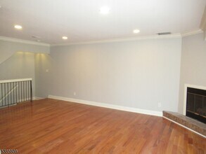 133 Woods Edge Dr in Roxbury Township, NJ - Building Photo - Building Photo