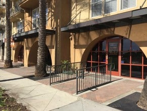 Stadium Lofts in Anaheim, CA - Building Photo - Building Photo